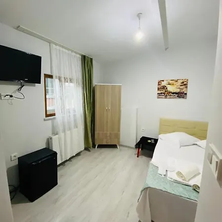 Rise Hotel